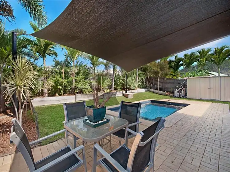 11 Redbank Ct, Mount Louisa QLD