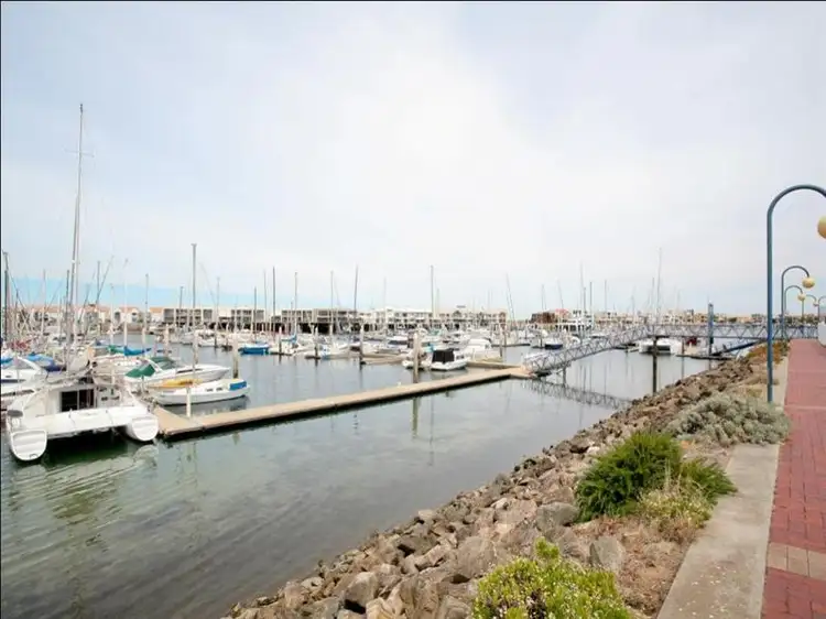 11/10 Nerida Way, North Haven SA