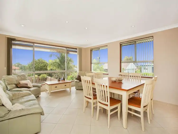 1 Beachcomber Ave, Bundeena NSW