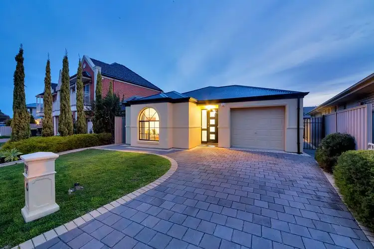 13 Dumfries Avenue, Northfield SA 5085