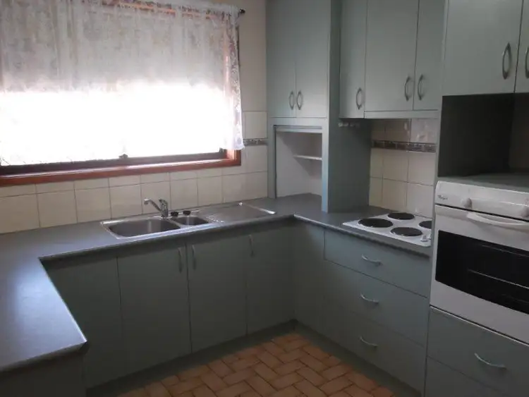 Fifth view of Homely house listing, 2/8 Blanche St, Wahgunyah VIC