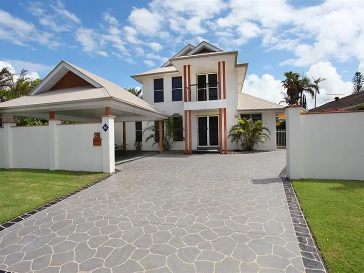 46 Oceanic Dr, Warana QLD
