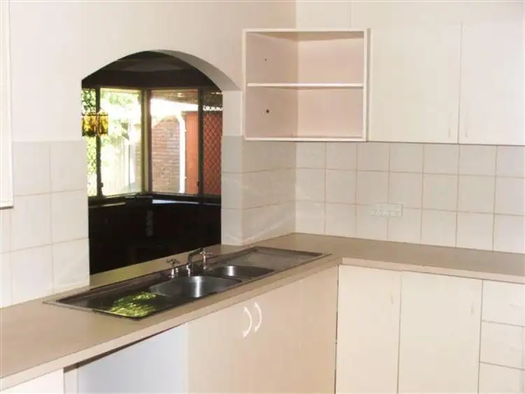 Fifth view of Homely house listing, 10 Whiteman St, Thornlie WA