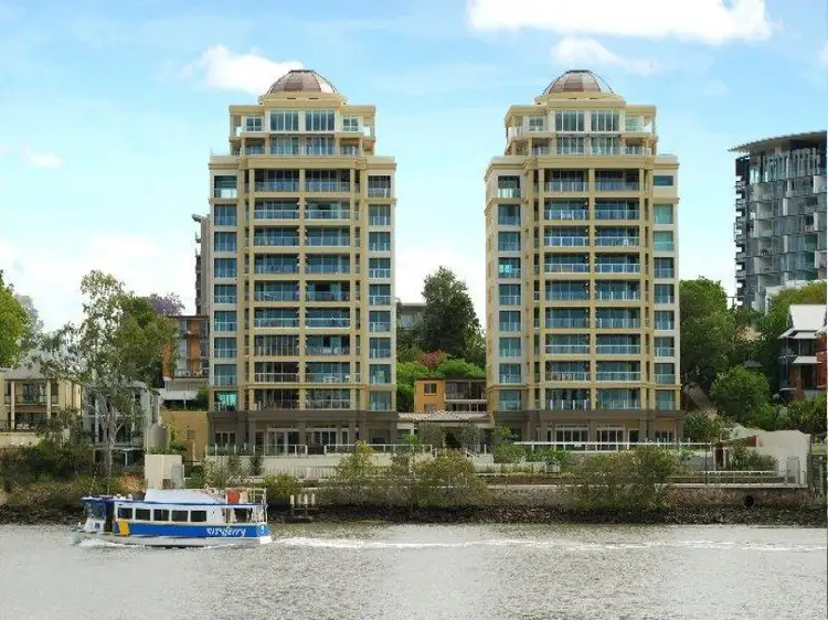 Main view of Homely apartment listing, 39 Castlebar St, Kangaroo Point QLD