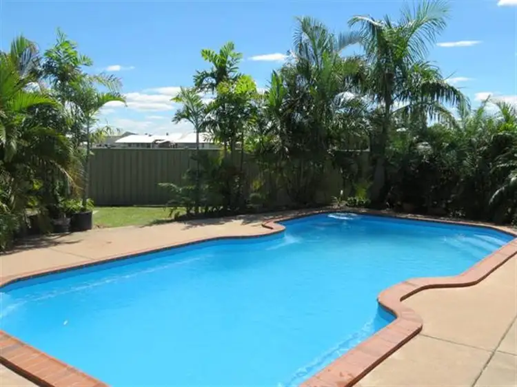 Second view of Homely house listing, 6 Smith Pl, Emerald QLD