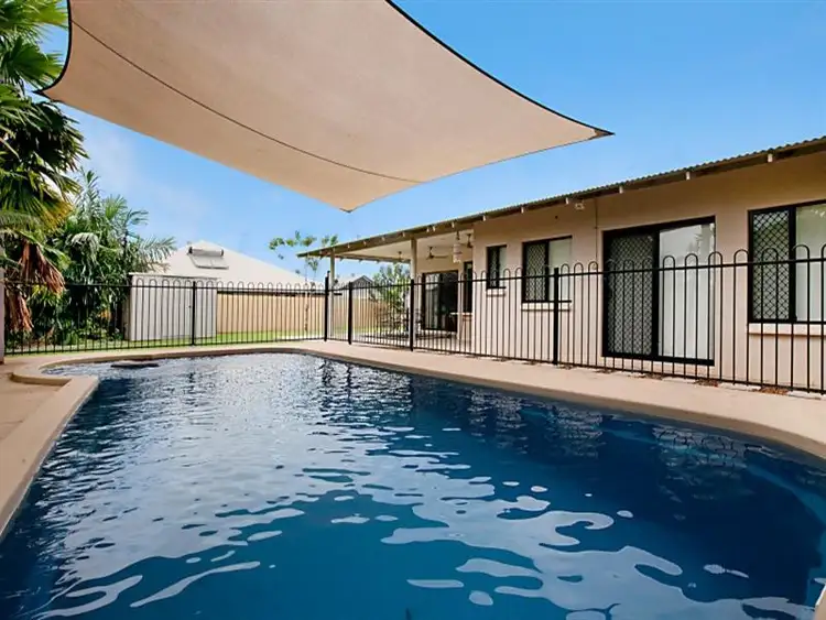 6 Bowrey Cres, Farrar NT