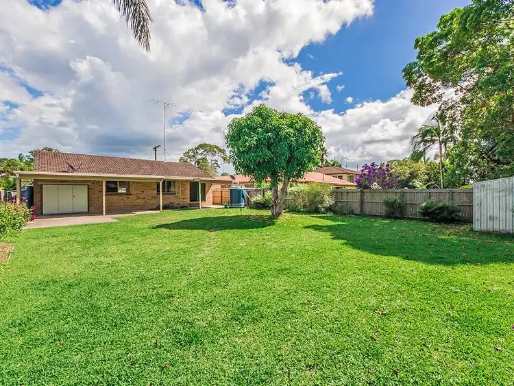 16 Coreen Ave, Tewantin QLD