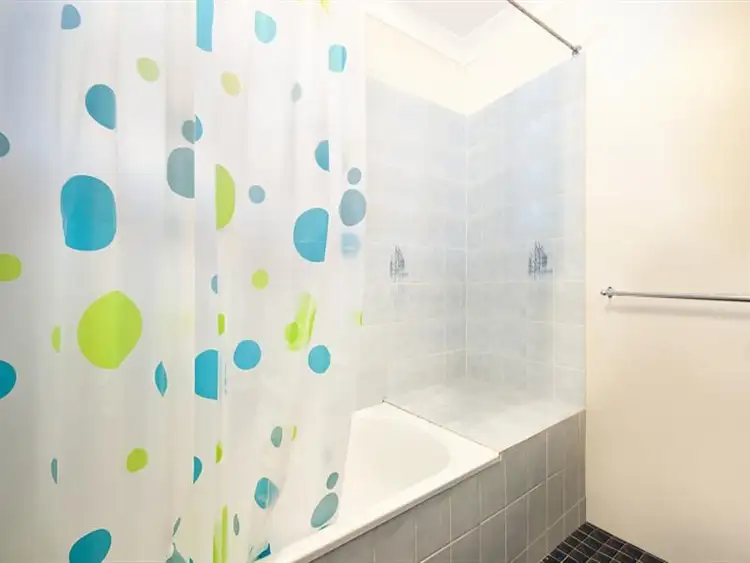 Fifth view of Homely house listing, 2 Ruby Rnd, Kelso QLD