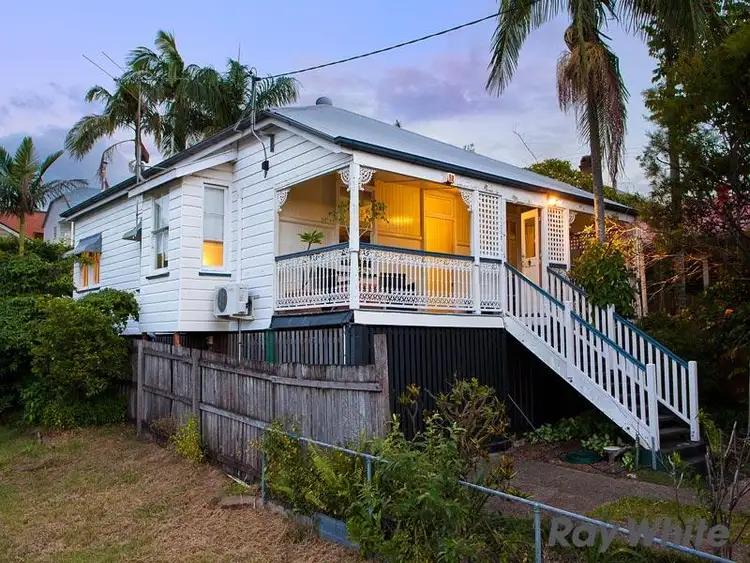 52 Royal Tce, Hamilton QLD