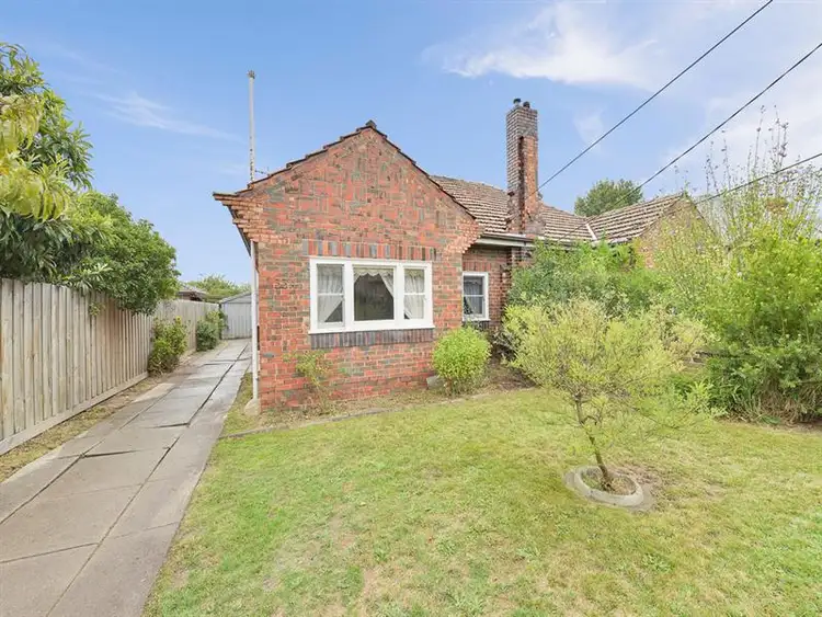 33a Paddington Rd, Hughesdale VIC