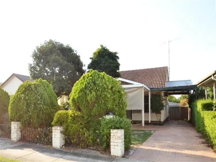 17 Clark St, Seymour VIC
