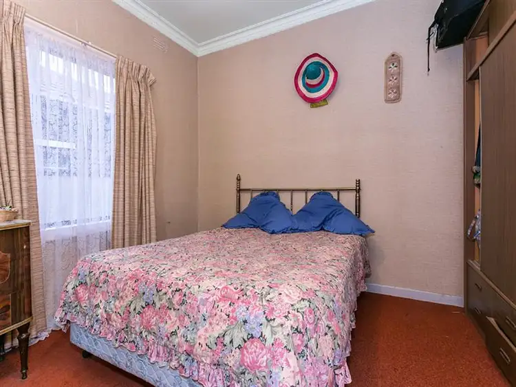 Fourth view of Homely house listing, 25 Vule St, St Albans VIC