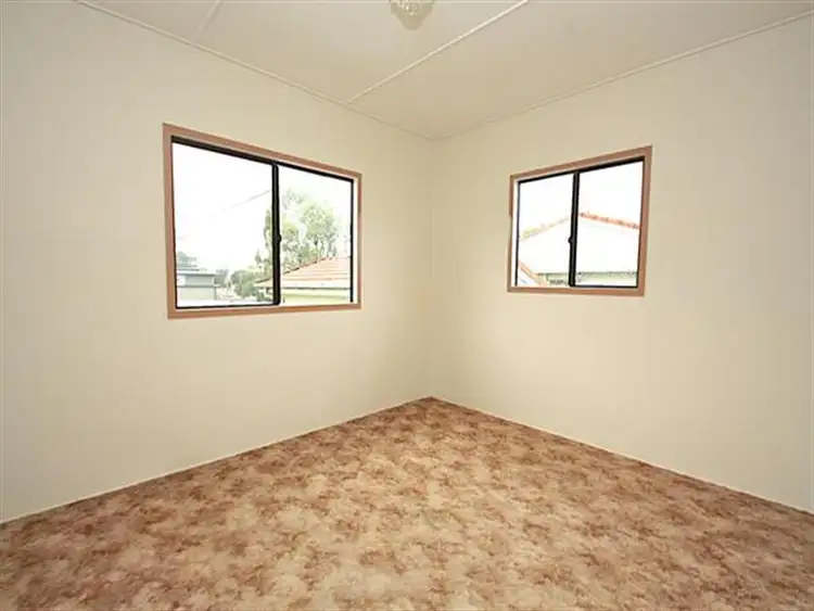 Sixth view of Homely house listing, 2 Leslie St, East Ipswich QLD