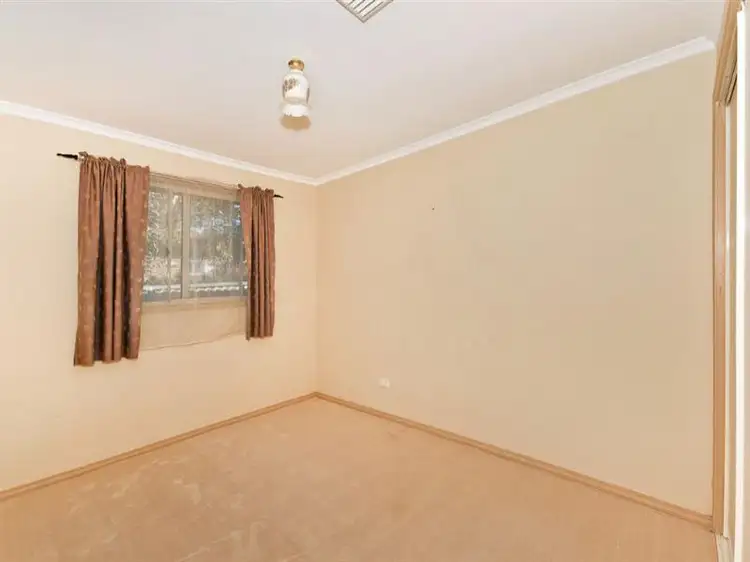 Fifth view of Homely house listing, 11 Chardonay Pl, Queanbeyan NSW