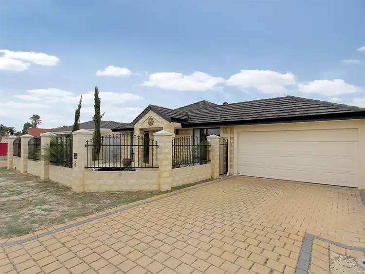6 Sinai Pl, Lockridge WA