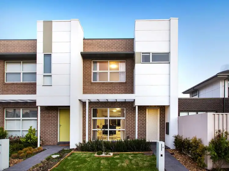 4 Jubilee Blvd, Waterways VIC
