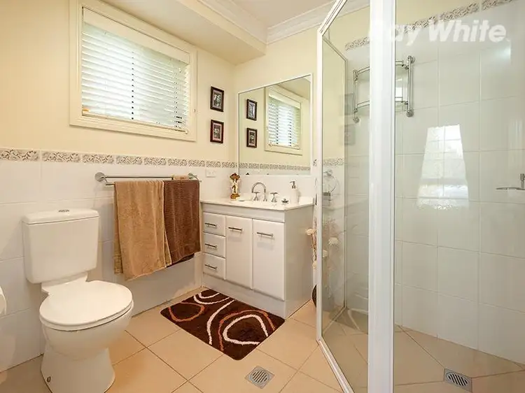 Fifth view of Homely house listing, 4 Emily Ct, Howlong NSW