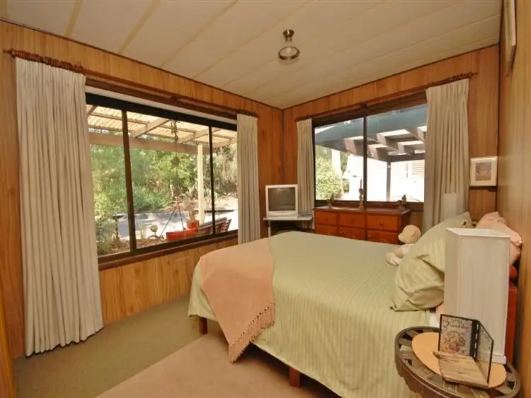 Fifth view of Homely house listing, 6 Elizabeth St, Mount Evelyn VIC