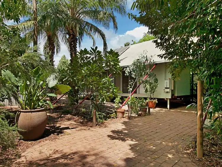 10 Koojarra Ct, Karama NT