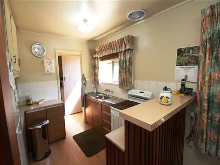 Fifth view of Homely house listing, 6 Wien Smith Ave, Clare SA