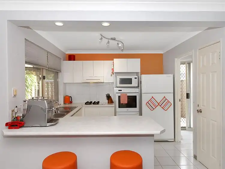 2 Rennington St, Dianella WA