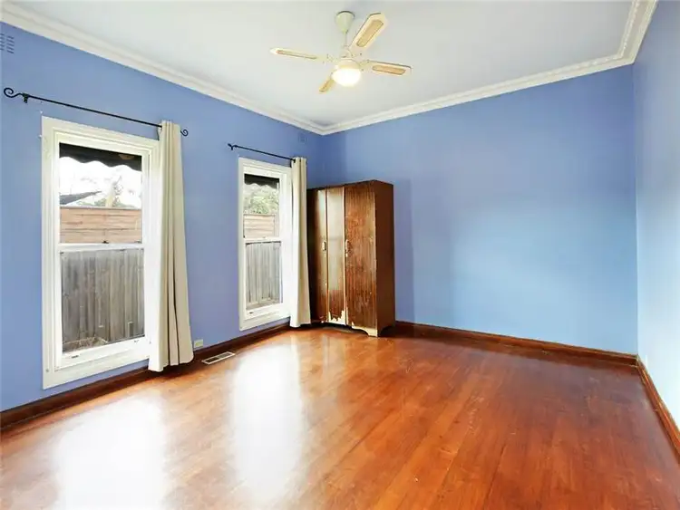 Fifth view of Homely house listing, 9 Pinder Ct, St Albans Park VIC