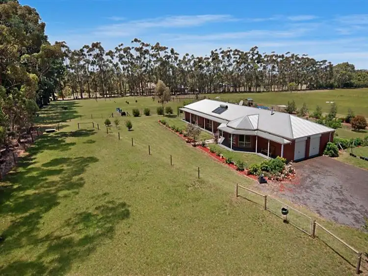 148 Walkenhorst Rd, Tarrington VIC