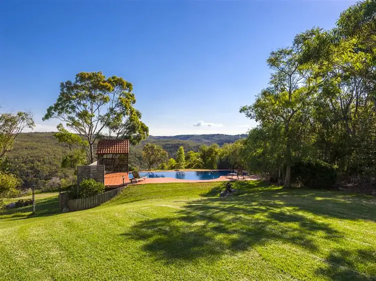 17 Dendrobium Cres, Elanora Heights NSW