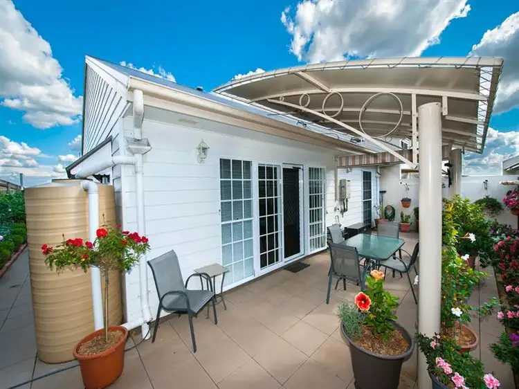 Main view of Homely unit listing, Unit 11/90 Glenvale Rd, Harristown QLD