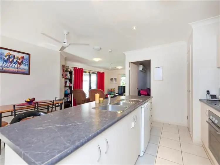 Third view of Homely townhouse listing, 2/60 Queen St, Cleveland QLD