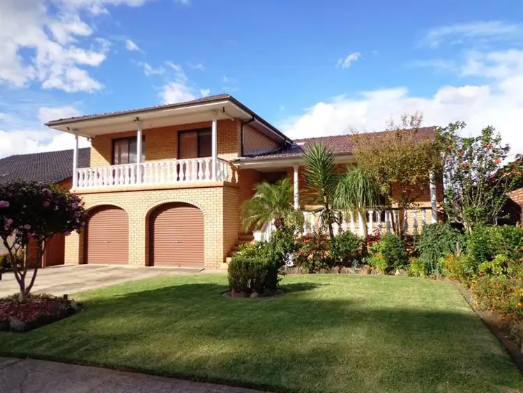 9 Warragamba Cres, Bossley Park NSW