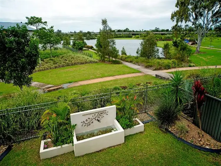 6 Fleetwood Ct, Helensvale QLD