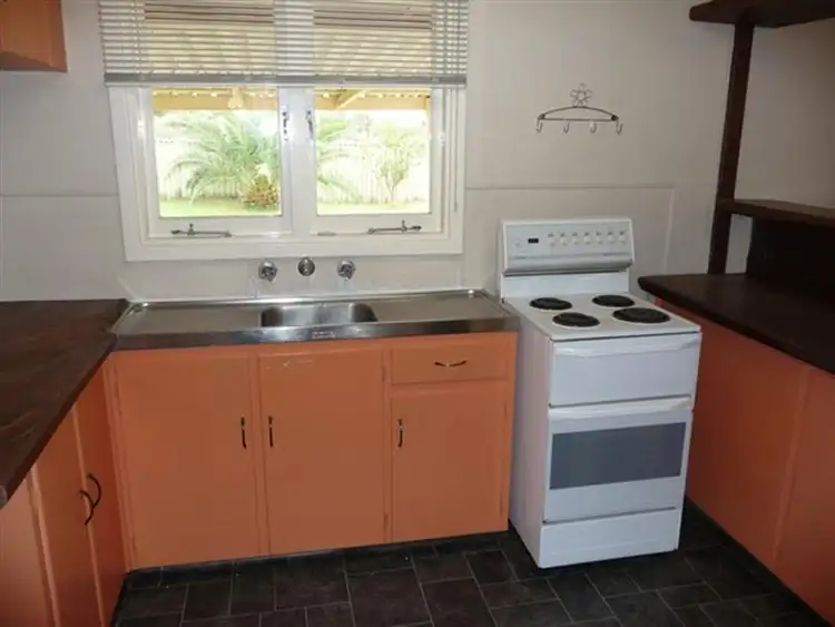 Sixth view of Homely house listing, 32 Caporn St, Bullsbrook WA