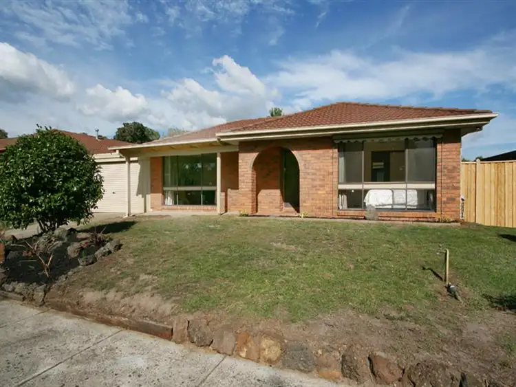 101 Dunsterville Cres, Frankston VIC