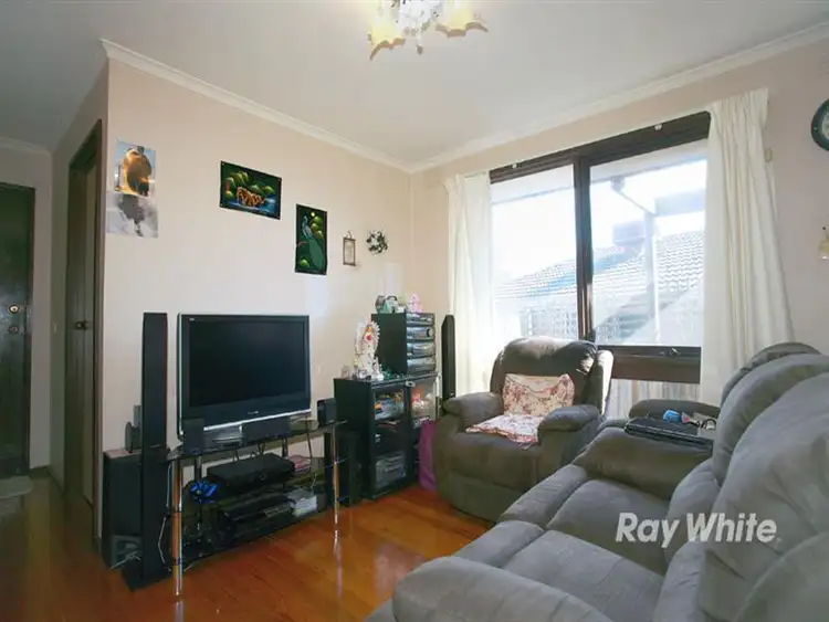 Third view of Homely house listing, 5 Gumbuya Cl, Eumemmerring VIC