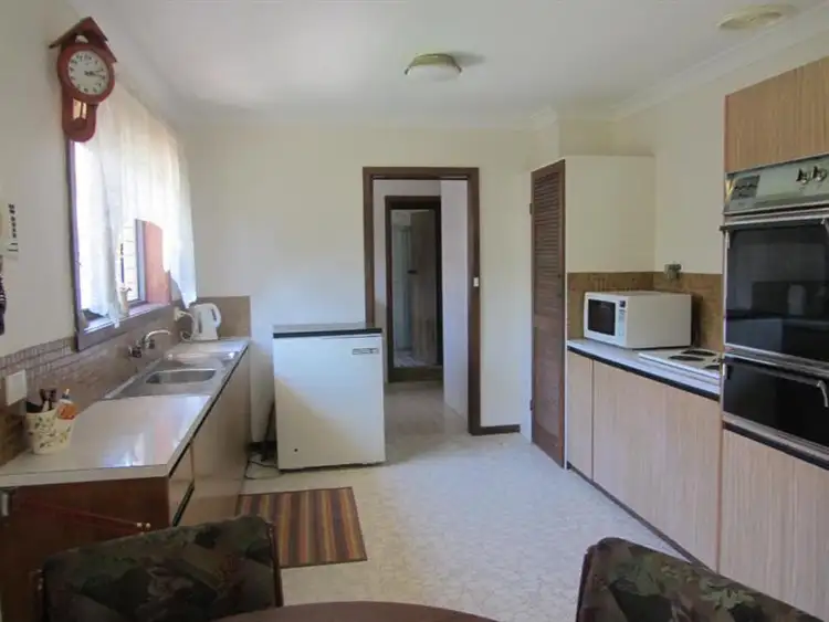 Fourth view of Homely house listing, 530 Margaret Pl, Lavington NSW