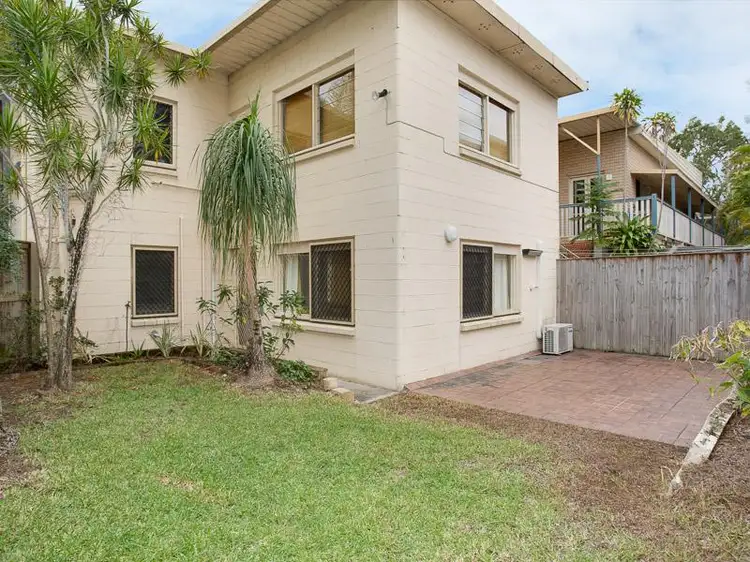 3/28 Riddell St