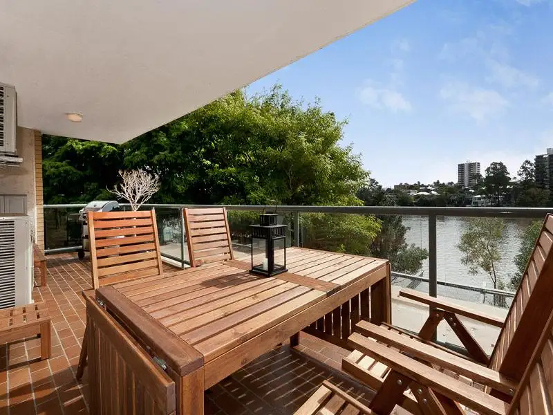 Main view of Homely unit listing, 4/164 Macquarie St, St Lucia QLD