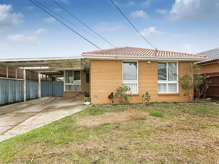 50 Grevillea Rd, Kings Park VIC