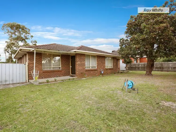 17 Broadway, Rosebud West VIC