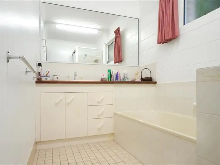 Seventh view of Homely unit listing, 5/169 Shute Harbour Rd, Cannonvale QLD