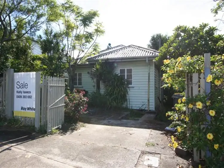 34 Whites Rd, Manly West QLD