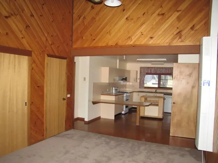 Fifth view of Homely house listing, 2 Lorimer St, Bathurst NSW