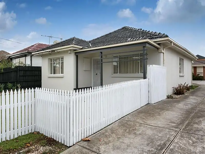 Main view of Homely unit listing, 6A Pennell Ave, St Albans VIC