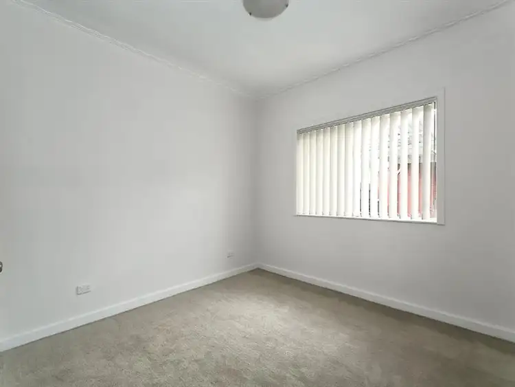 Sixth view of Homely unit listing, 6A Pennell Ave, St Albans VIC