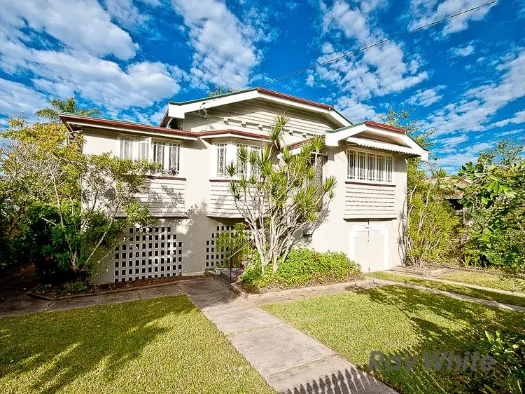 34 Alderson St, Newmarket QLD