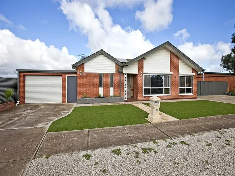 23 Cowley Ave, Dudley Park SA