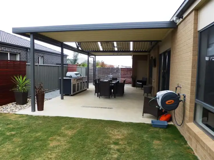 Fifth view of Homely house listing, 8 Westin Pl, Echuca VIC