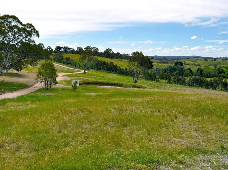 98 Wyoming Road 'Bungaroo', Bywong NSW