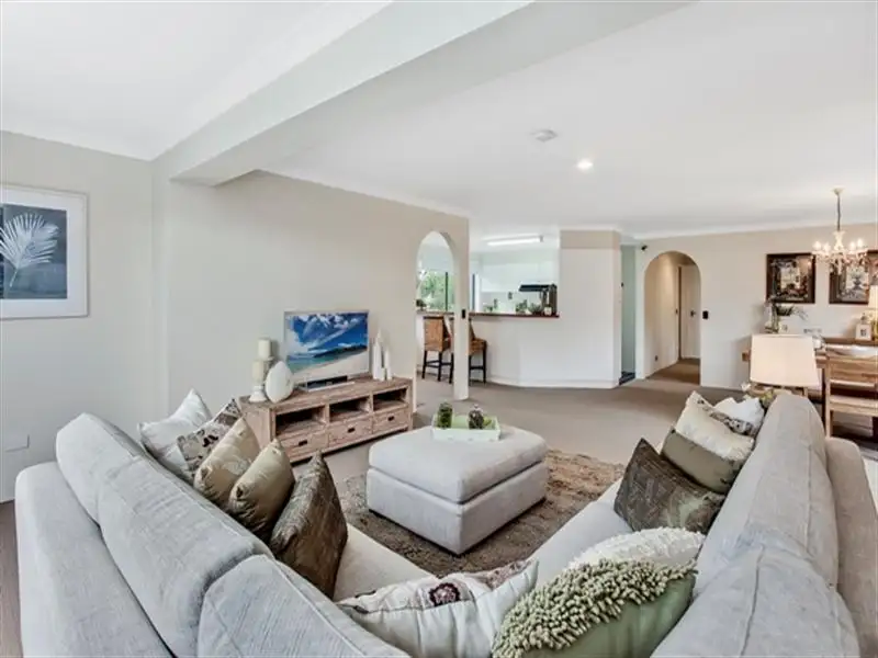 Main view of Homely unit listing, 5 'Chateau Ronalde' 27 Second Ave, Broadbeach QLD